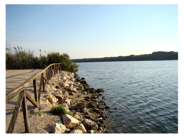 Lungo i sentieri verso il Lago di Paola